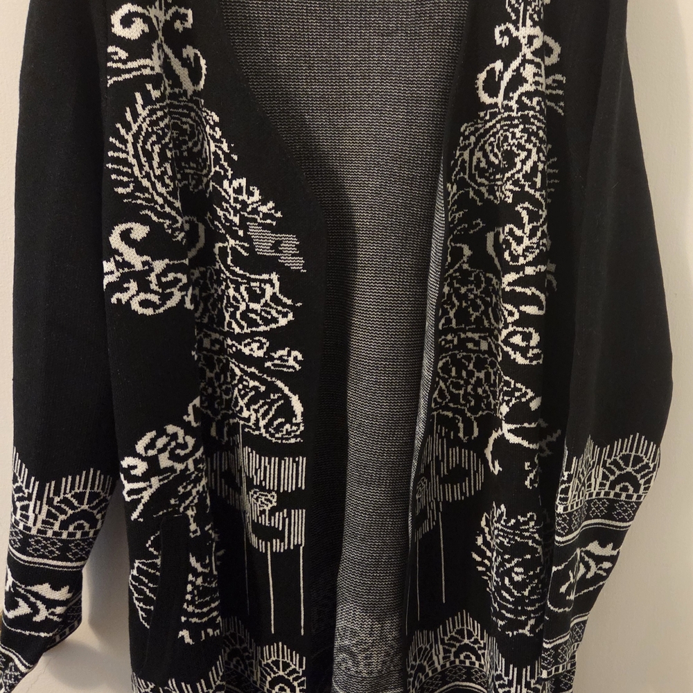 Attitudes by Renee Black and White Cardigan